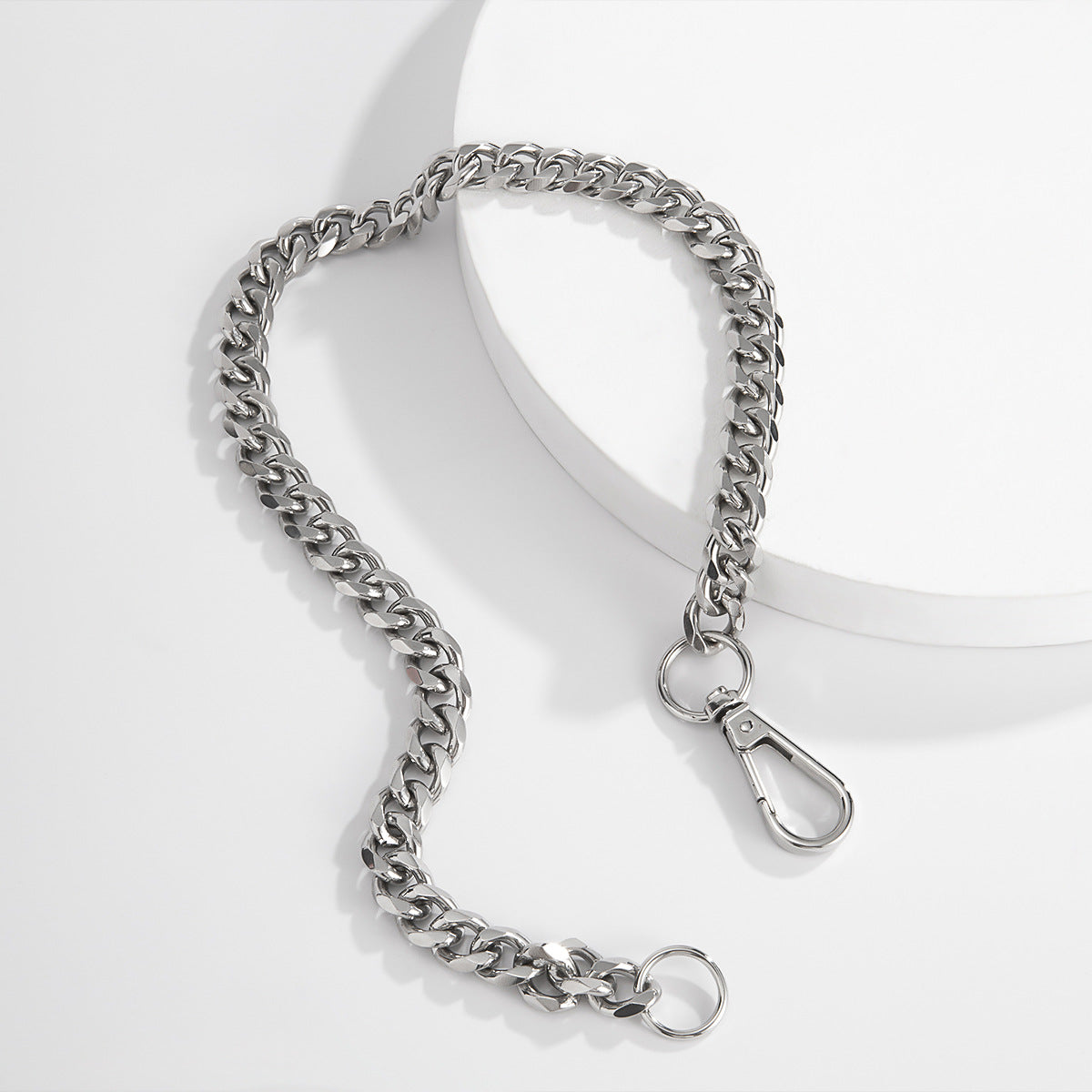 Minimalist Geometric Aluminum Alloy Plated Curb Chain Necklace with Iron Pendant for Women