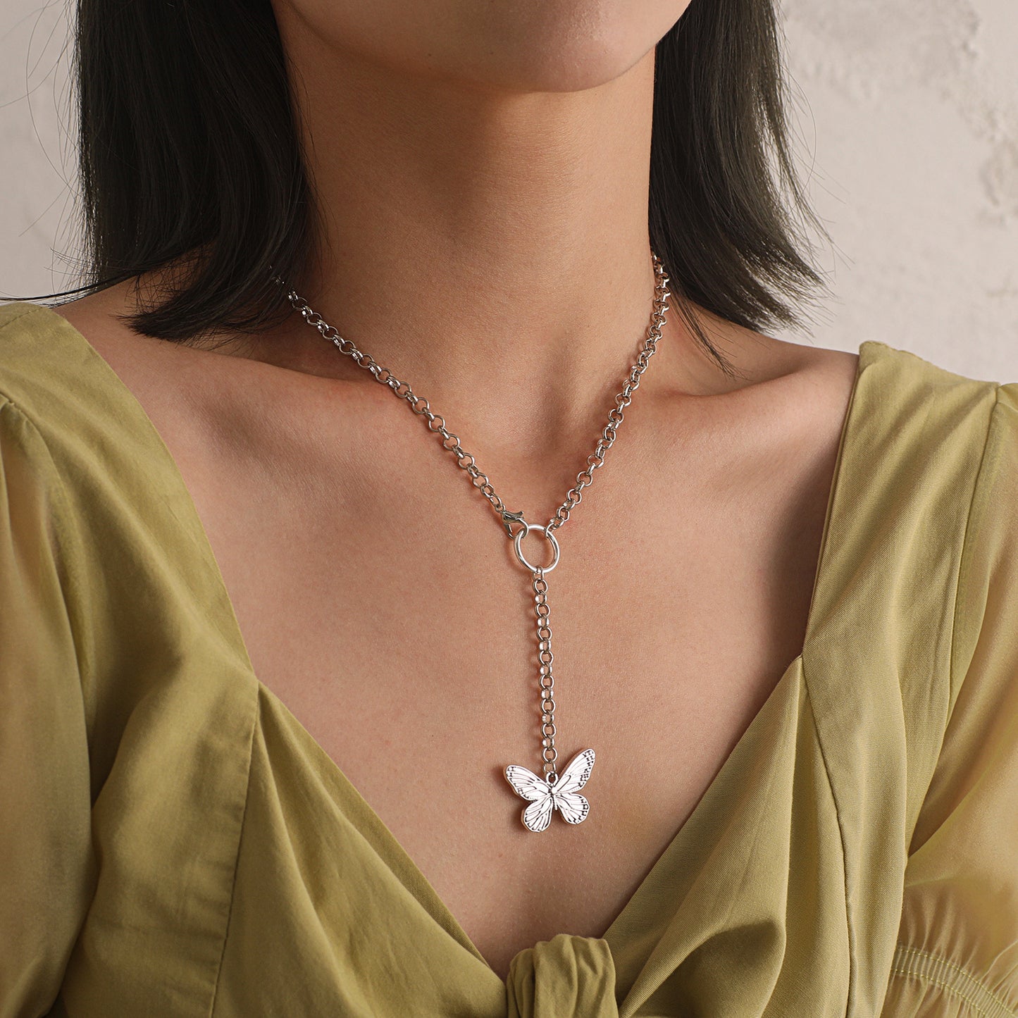 Butterfly Geometric Alloy Necklace for Women, Cross Chain, Plated Jewelry, Elegant Pendant