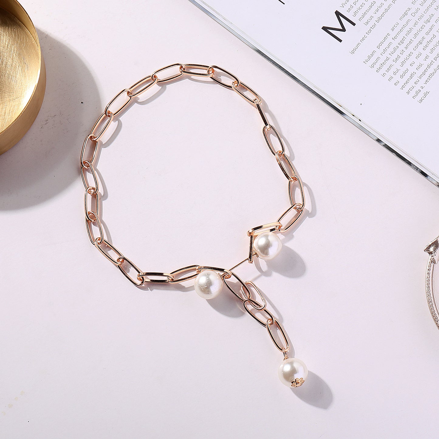 Punk Geometric Lock-Shaped Pendant Necklace with Mother of Pearl Inlay on Thick Chain for Women