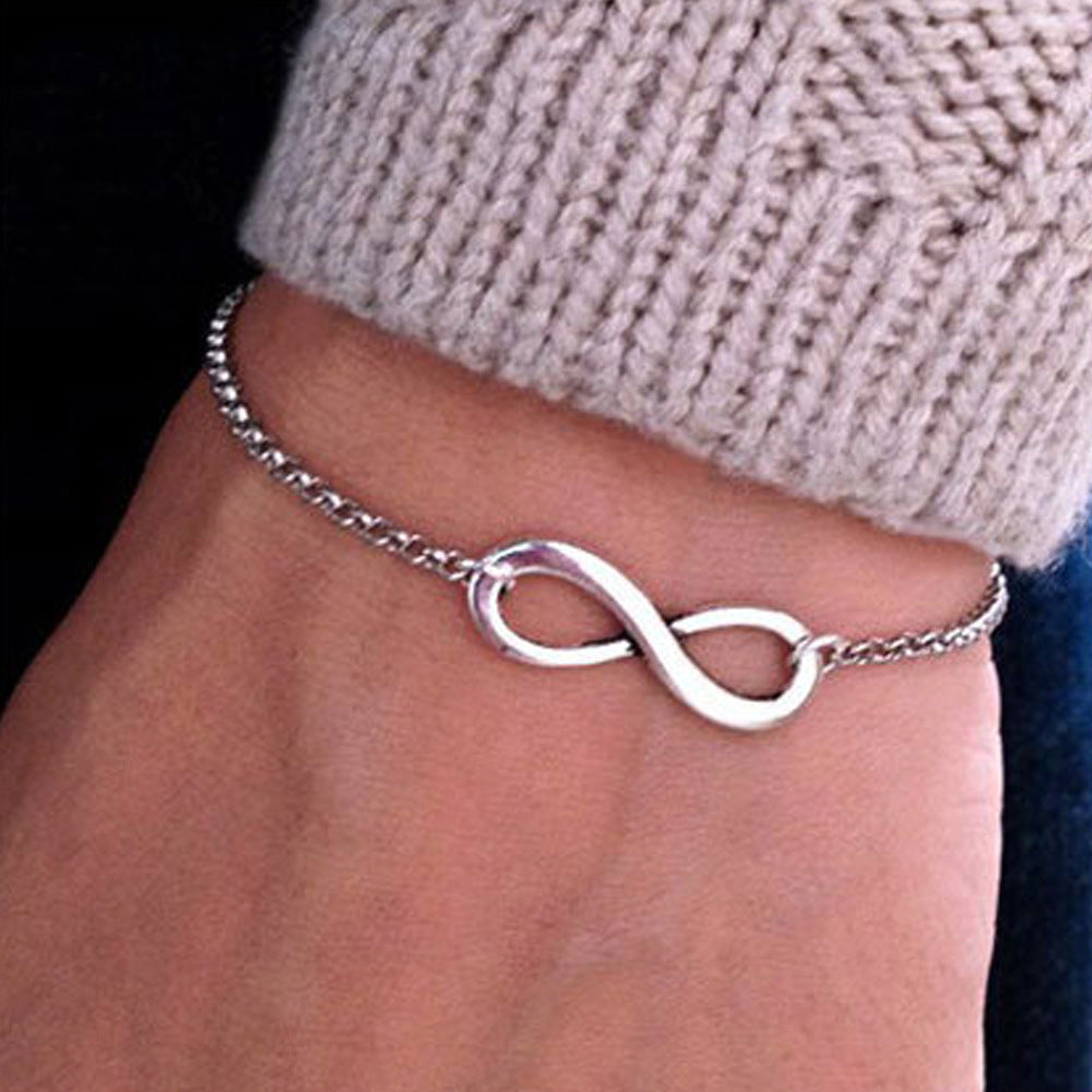 Vintage Number 8 Infinity Symbol Alloy Bracelet for Women Retro Fashion Jewelry Minimalist Hand Chain