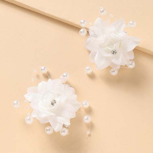 Floral Pearl Hair Clip for Women with Resin Coating, Fairy-Tale Style Flower Hair Accessory for Wedding and Formal Occasions