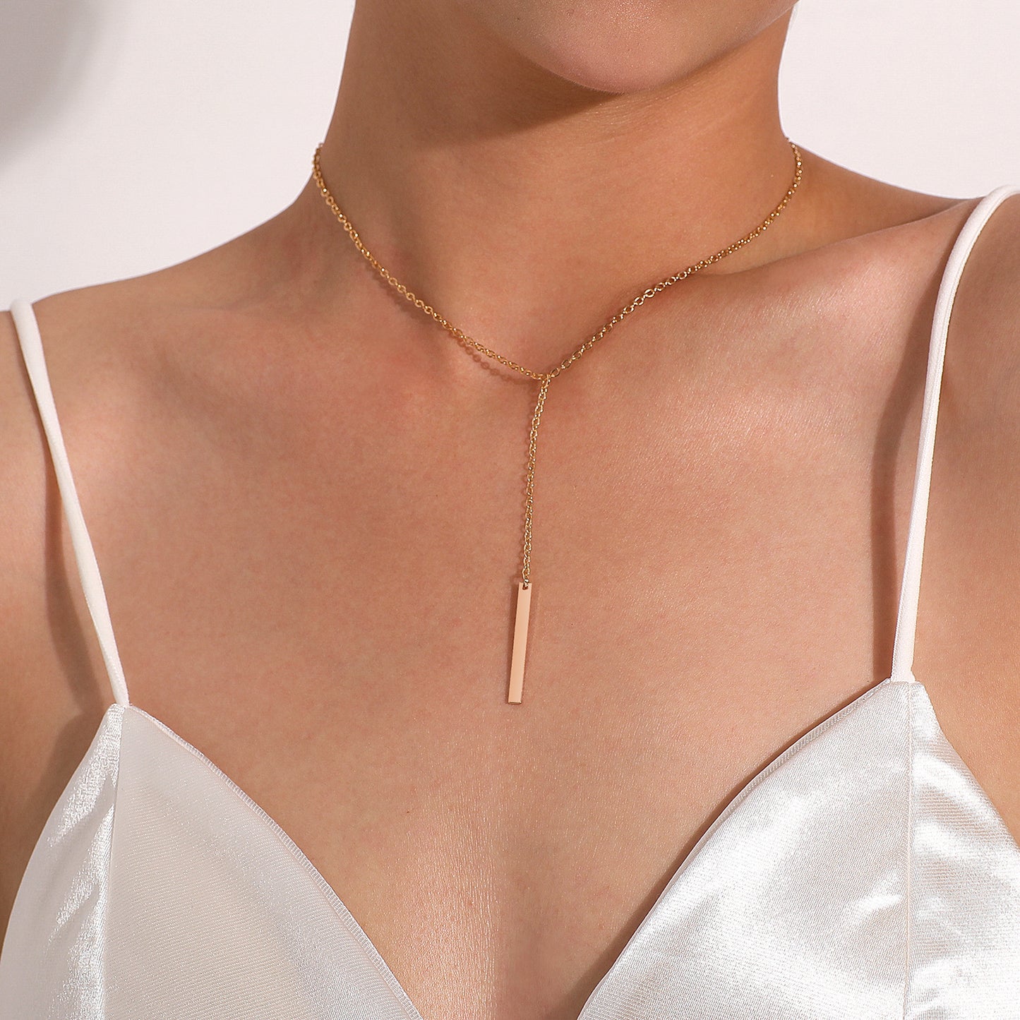 Minimalist Vintage Geometric Alloy Cross Chain Necklace for Women