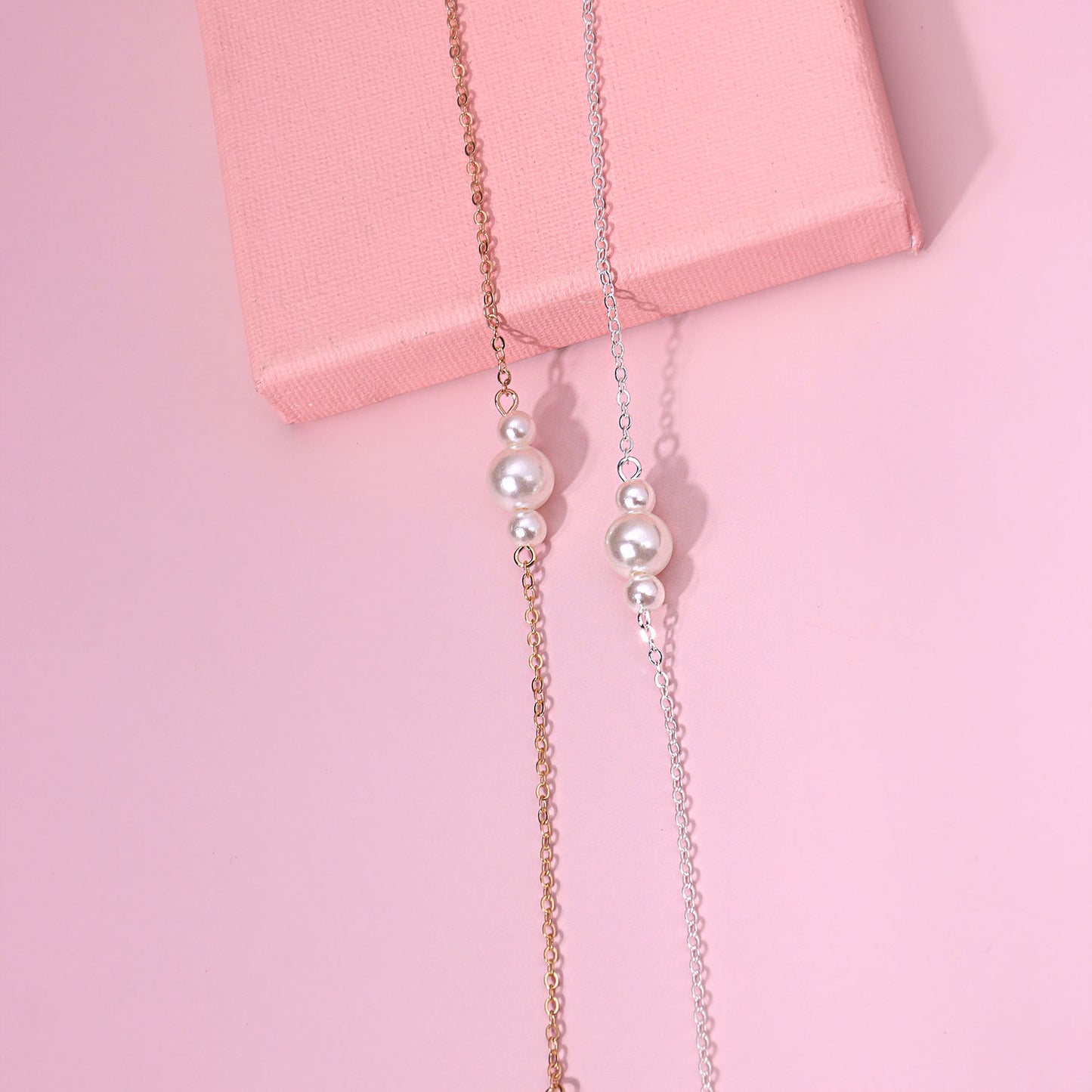 Minimalist Geometric Alloy Hand Chain for Women, Plated Jewelry, Fashion Simple Bracelet, Gift for Travel Souvenir, Exhibition, Promotion, Employee Gift, Anniversary, Business Gift, Opening Ceremony