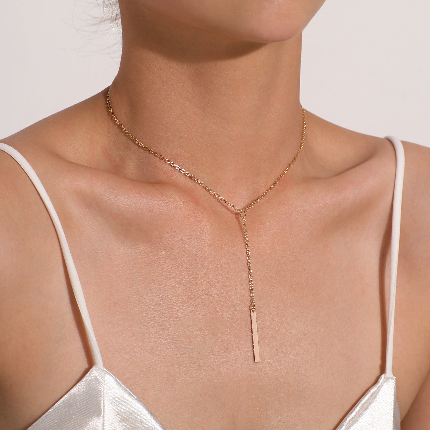 Minimalist Vintage Geometric Alloy Cross Chain Necklace for Women