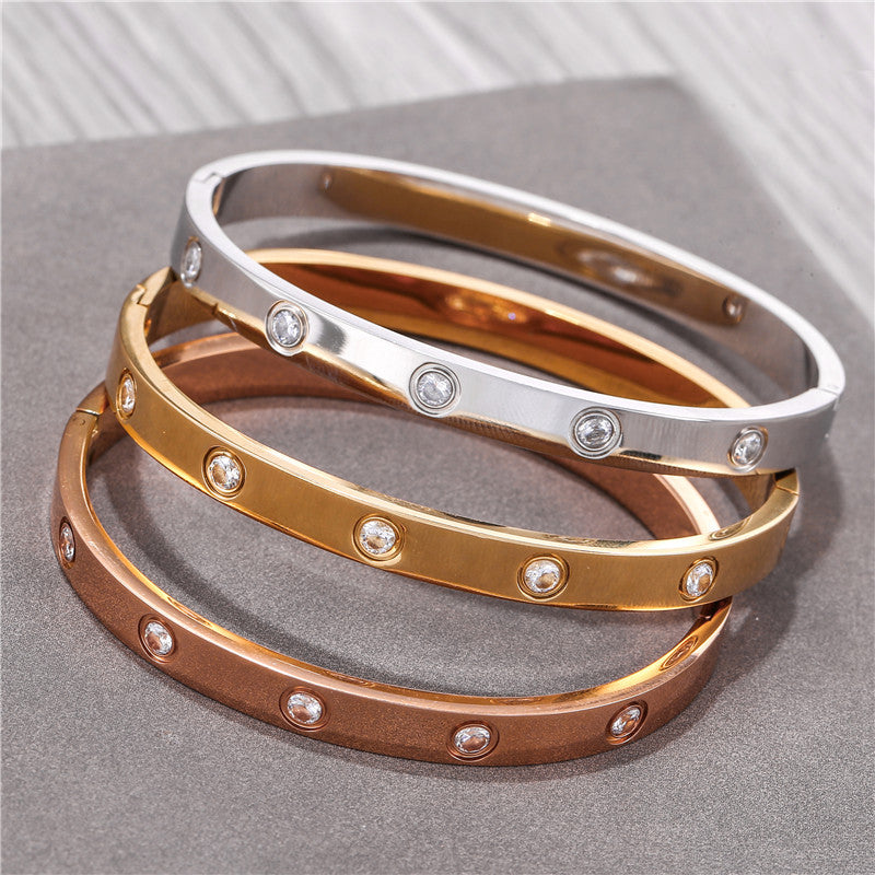 Fashion Geometric Round Inlaid Cubic Zirconia Titanium Steel Bracelet for Unisex
