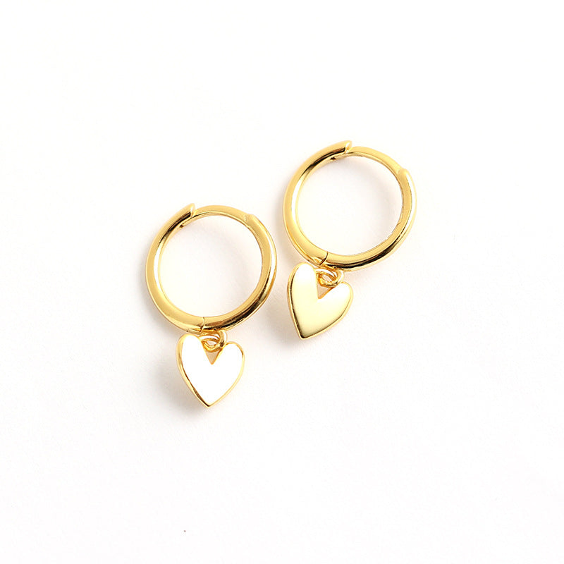Dulces aretes chapados en forma de corazón de plata de ley 925 minimalistas