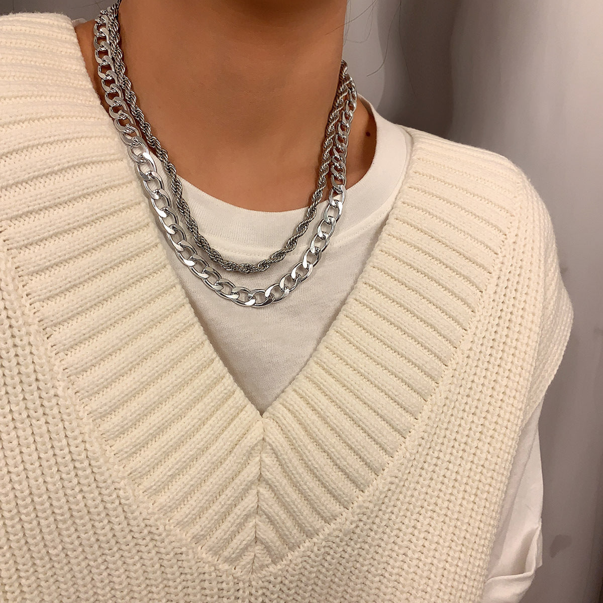 Collana Punk Minimalista Geometrica in Metallo con Catenina a Maglie per Donna