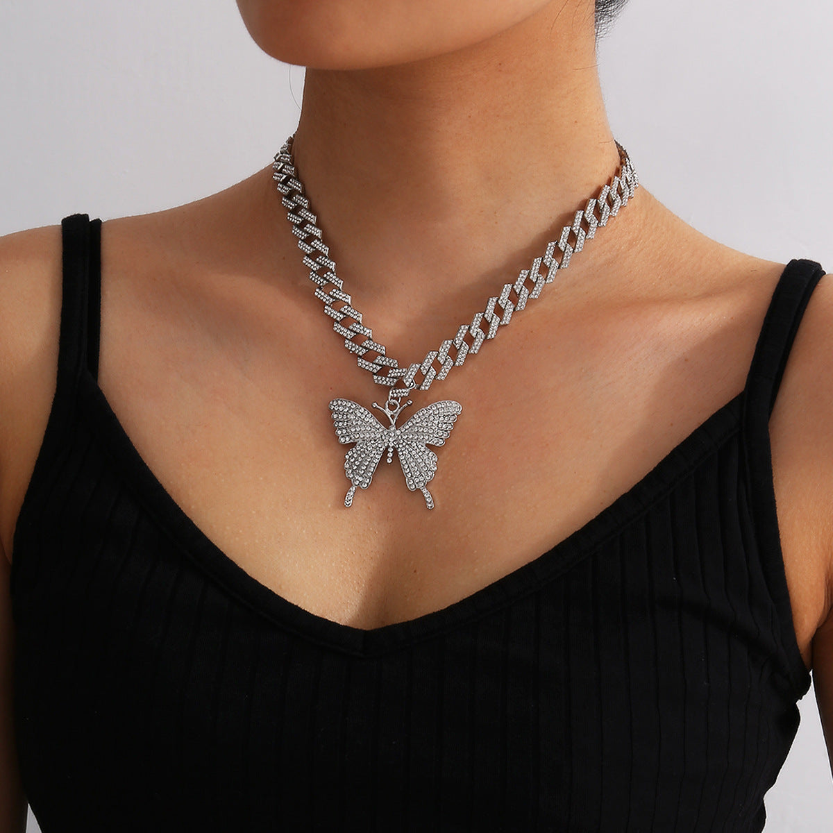Minimalist Sweet Geometric Butterfly Rhinestone Inlay Alloy Necklace with Cuban Link Chain