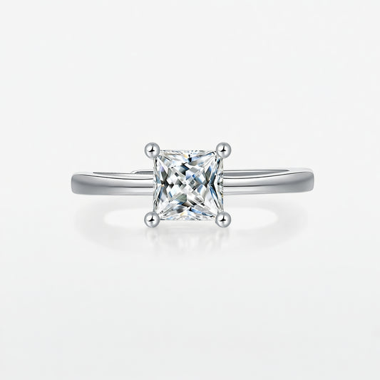 Anillo minimalista de plata de ley 925 con diseño geométrico cuadrado, incrustaciones de moissanita y baño de oro de 18K para mujer
