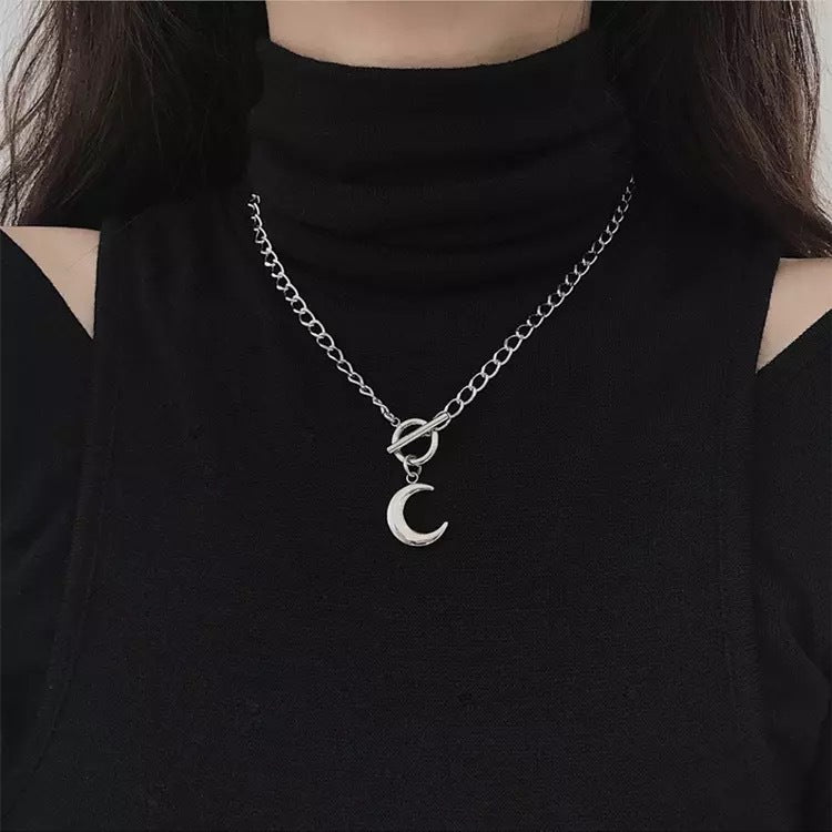 Korean Style Minimalist Alloy Crescent Moon Pendant Necklace with Box Chain Plated Finish for Women