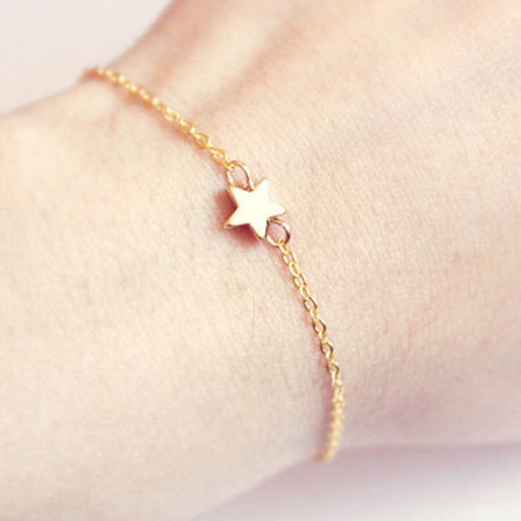 Minimalist Star and Heart Charm Bracelet for Women Fashion Jewelry Alloy Hand Chain Accessory