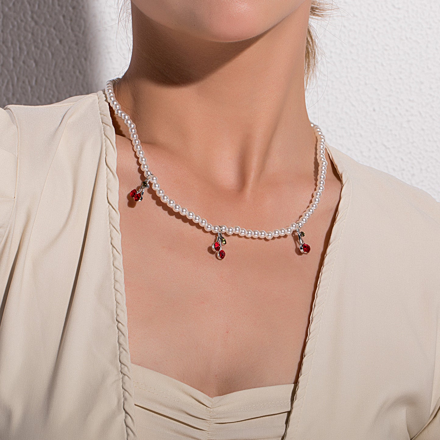 Minimalist Pearl Necklace Women's Geometric Fishline Chain Influecer Style Jewelry