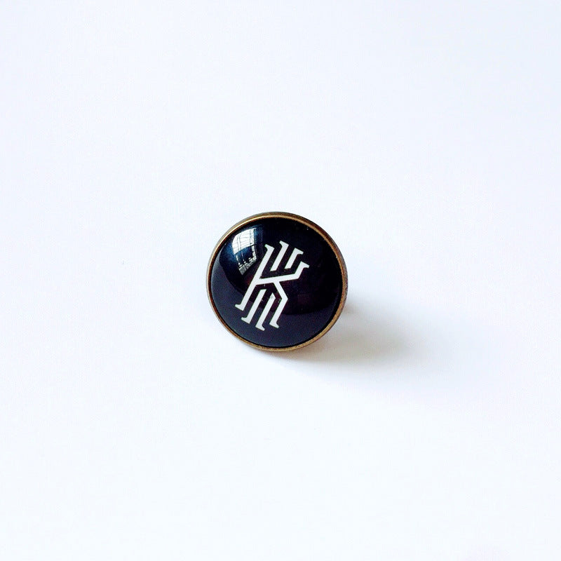 Pin de solapa metálico de equipos de baloncesto retro de la NBA - Insignia con gema vintage - Broche de Kobe Curry - Regalo para fans - Unisex