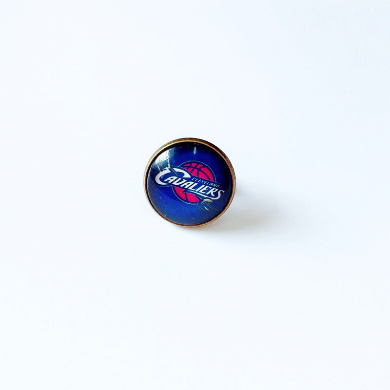 Pin de solapa metálico de equipos de baloncesto retro de la NBA - Insignia con gema vintage - Broche de Kobe Curry - Regalo para fans - Unisex