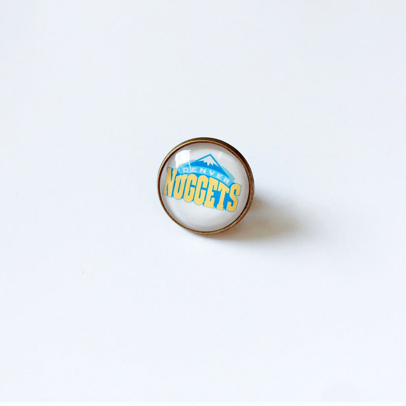 Pin de solapa metálico de equipos de baloncesto retro de la NBA - Insignia con gema vintage - Broche de Kobe Curry - Regalo para fans - Unisex