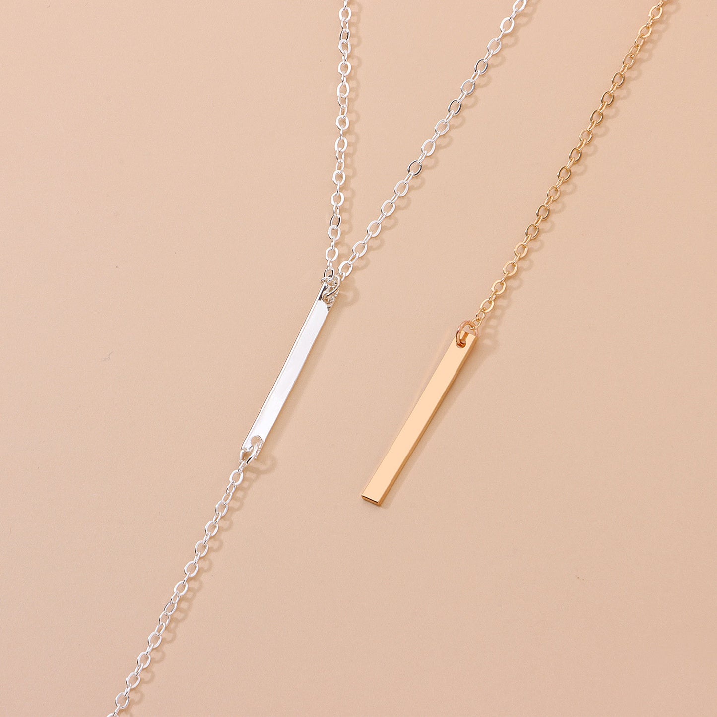 Minimalist Short Bar Necklace for Women Alloy Pendant Necklace with Regular Chain