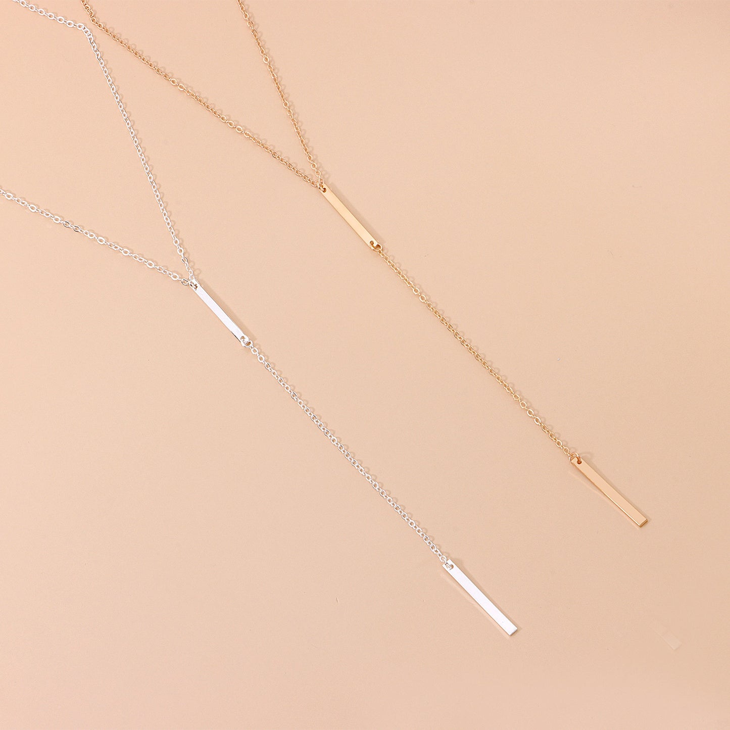 Minimalist Short Bar Necklace for Women Alloy Pendant Necklace with Regular Chain