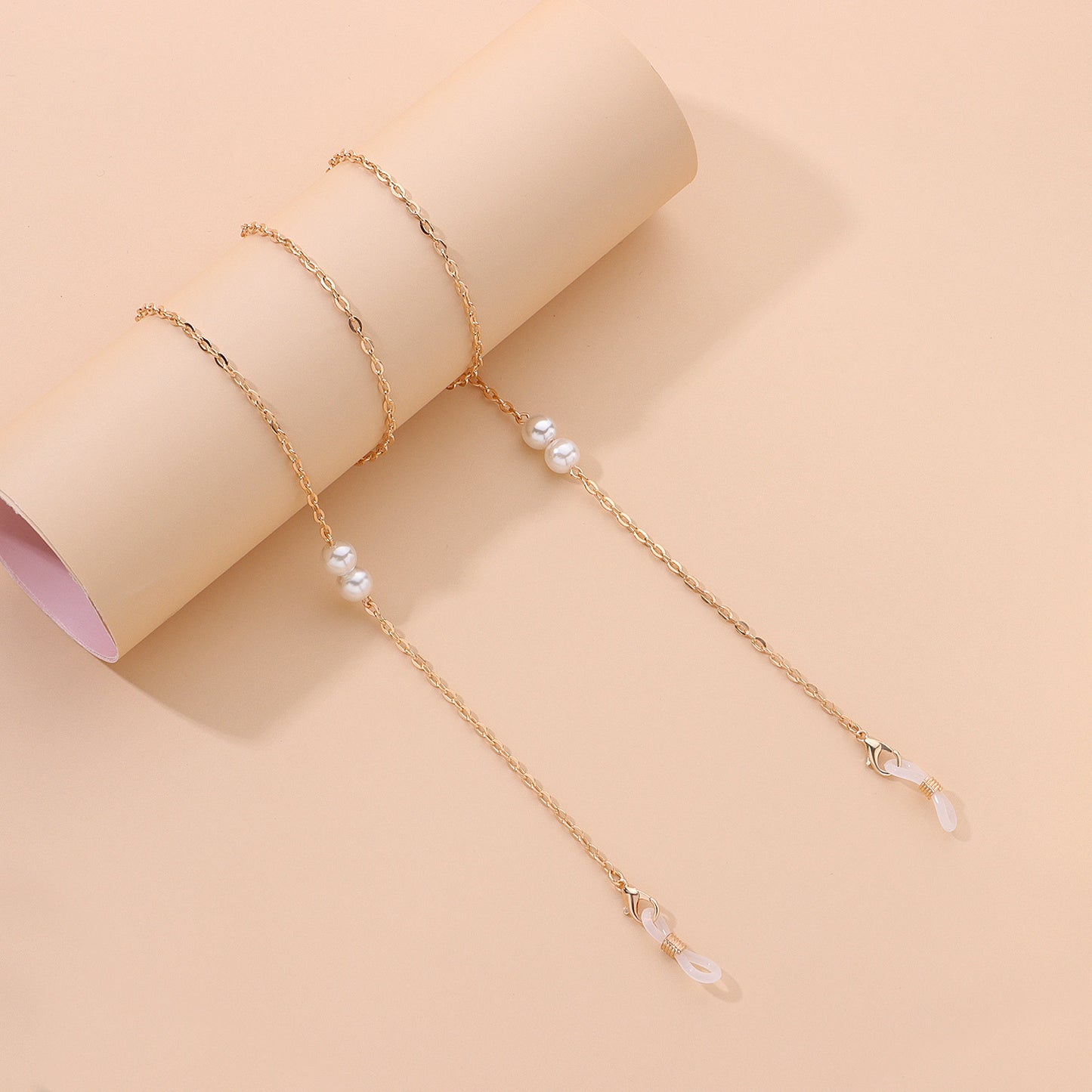 Minimalist Alloy and Pearl Eyeglass Chain