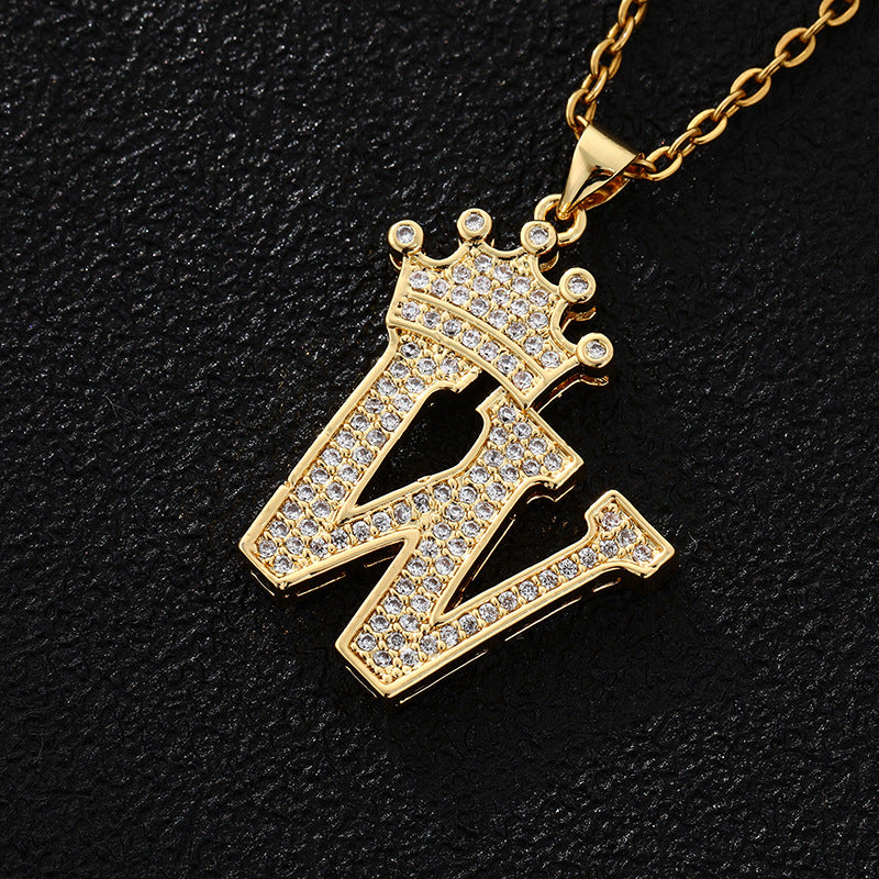 Collana con ciondolo a corona con lettera alla moda da 26 pezzi Collana in acciaio inossidabile con ciondolo a lettera con strass Gioielli da donna Regalo