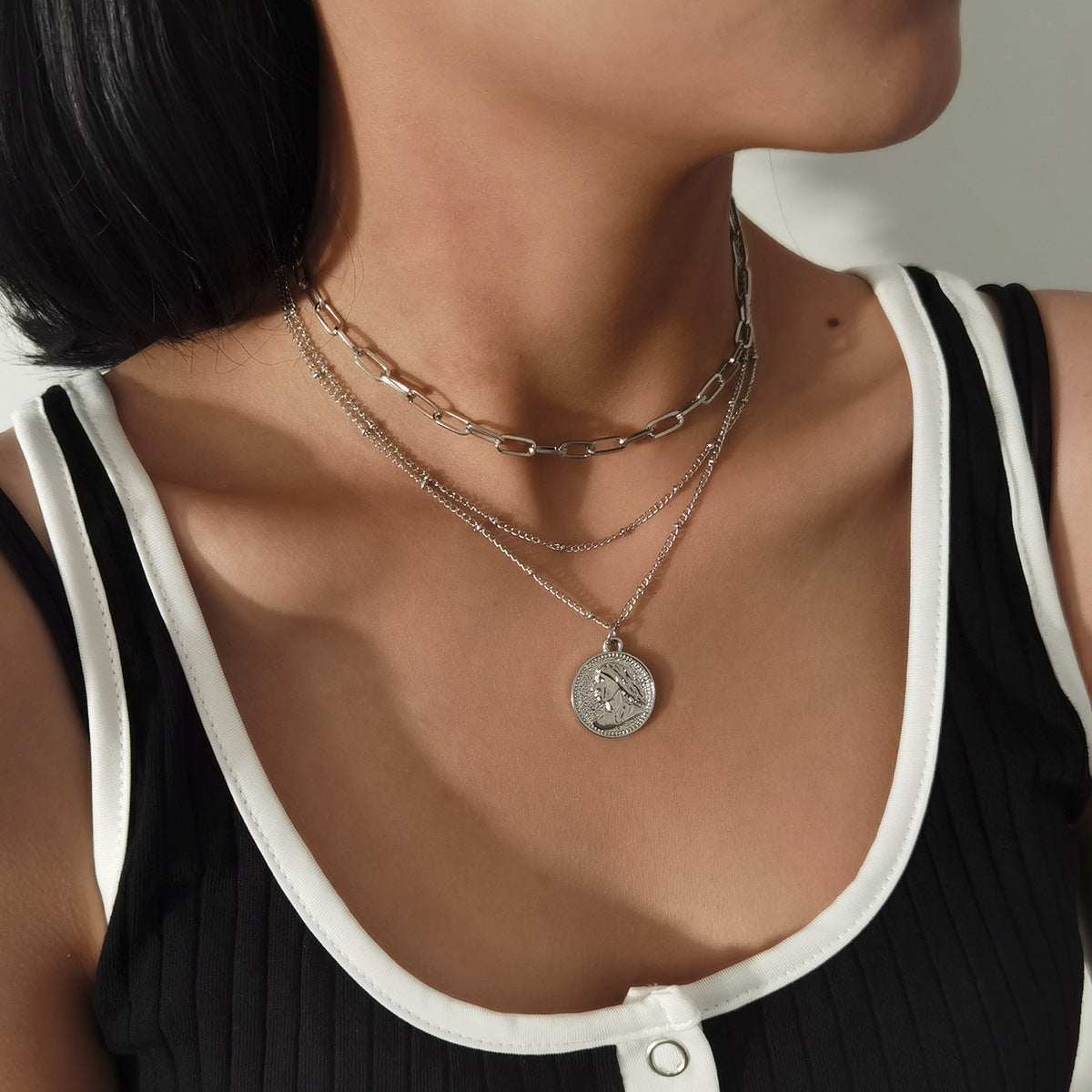 Collana Geometrica Minimalista a Strati Multipli in Lega con Finitura Galvanica per Donna