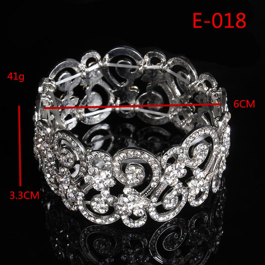 Pulsera de aleación para mujer con incrustaciones de diamantes de imitación, diseño floral geométrico hueco, estilo coreano, cadena de mano para boda