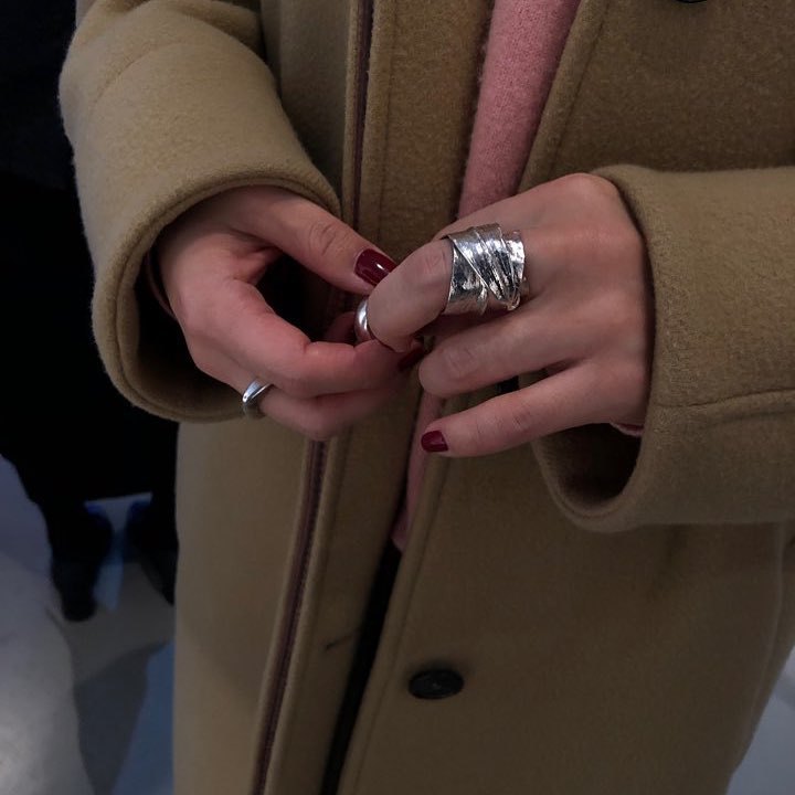 Anello da donna minimalista con foglia in argento sterling 925