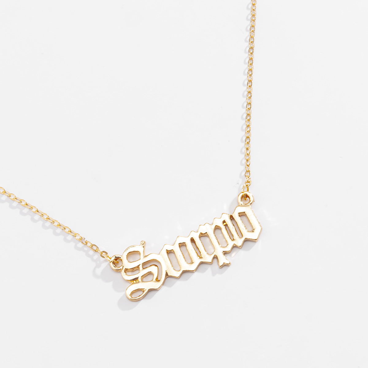 Minimalist Alloy Plated Letter Pendant Curb Chain Necklace for Women