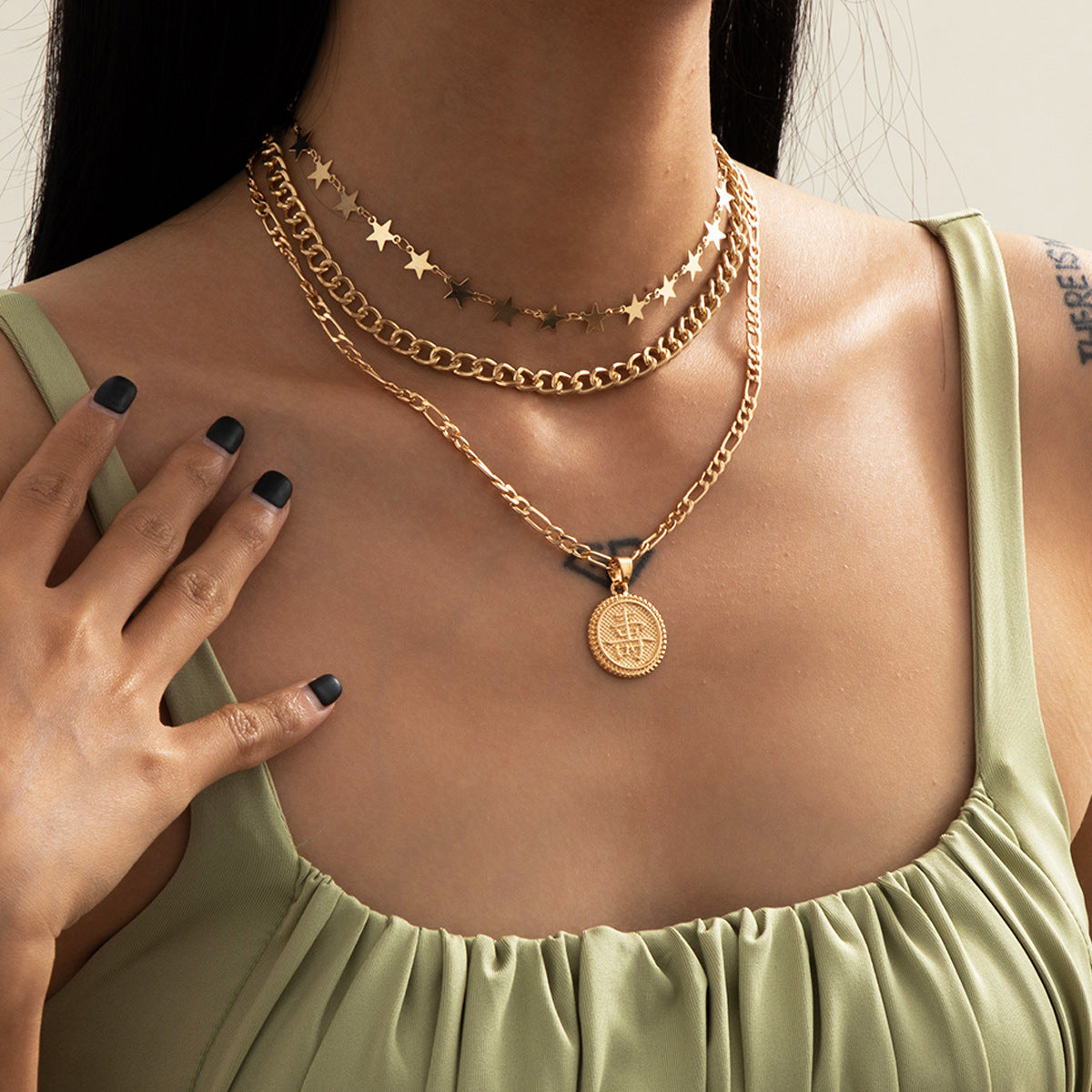 Sweet Punk Geometric Star Round Alloy Plated Pendant Necklace Set with Curb Chain for Women