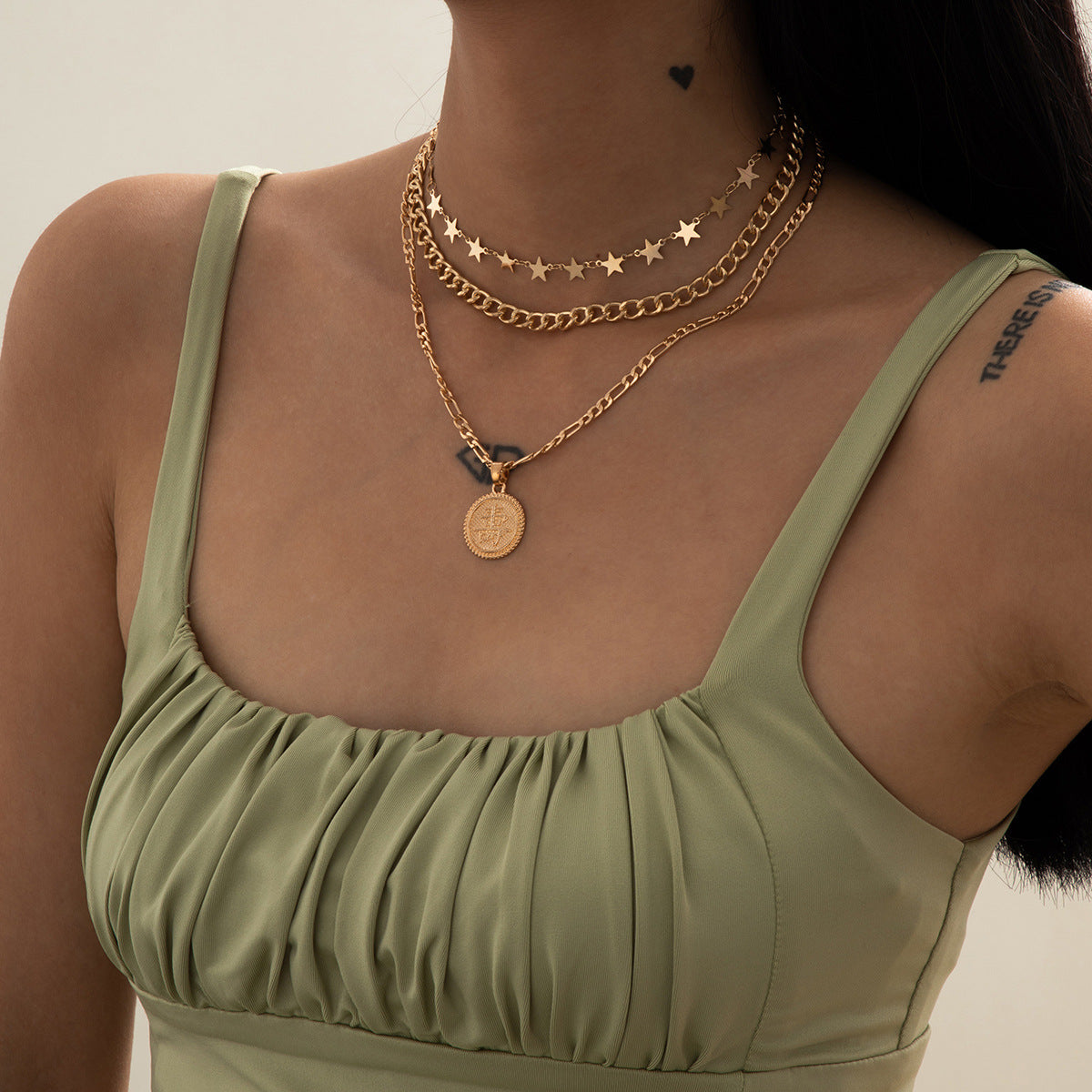 Sweet Punk Geometric Star Round Alloy Plated Pendant Necklace Set with Curb Chain for Women