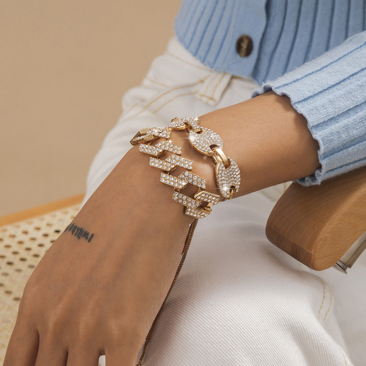 Elegant Sweet Geometric Rhinestone Inlay Alloy Cuban Link Chain Bracelet for Women