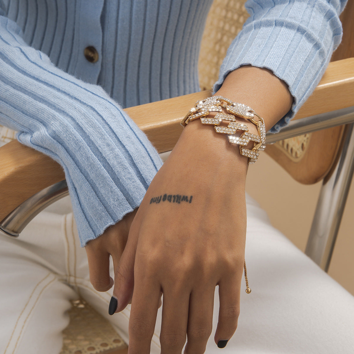 Elegant Sweet Geometric Rhinestone Inlay Alloy Cuban Link Chain Bracelet for Women