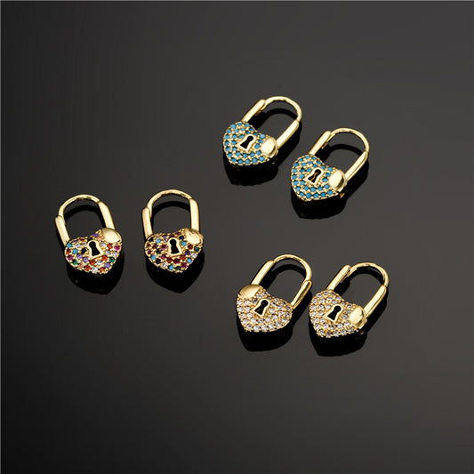 Orecchini a Cuore in Rame Placcato Oro con Strass per Donna, Stile Lussuoso Minimalista