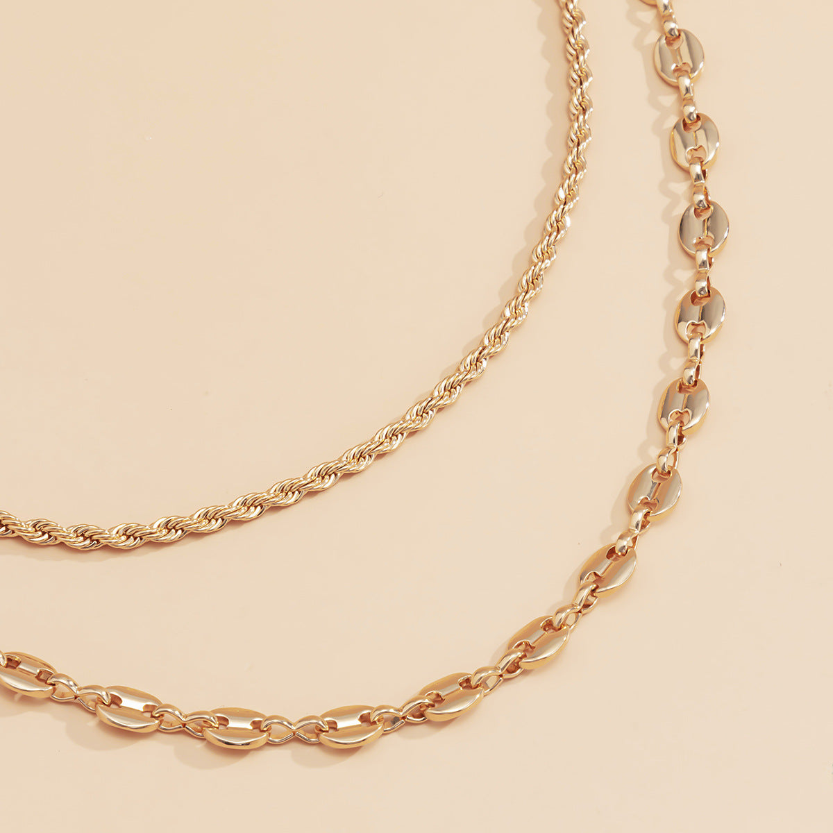 Collar Minimalista de Cadena con Cuerda de Hierro Geométrica para Mujer - Bañado, Forma Irregular, Joyería de Moda Actual