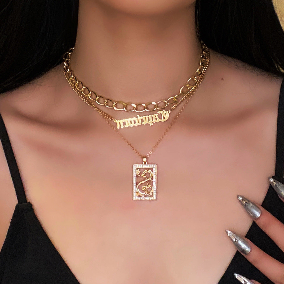 Minimalist Rhinestone Inlaid Dragon Letter Pendant Alloy Necklace Set with Curb Chain for Women