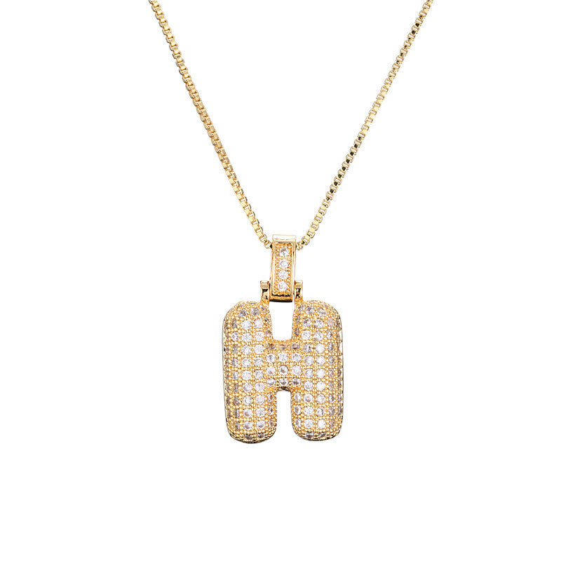 Collana da donna con iniziale in rame intarsiata, con catena a maglie, stile minimalista alla moda da pendolare, con accenti di strass