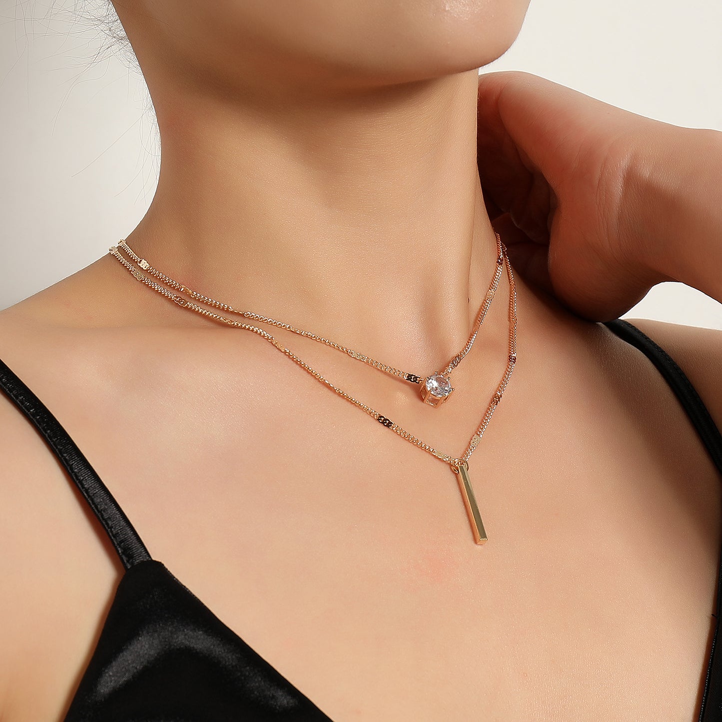 Minimalist Vintage Geometric Rhinestone Alloy Cross Chain Necklace for Women