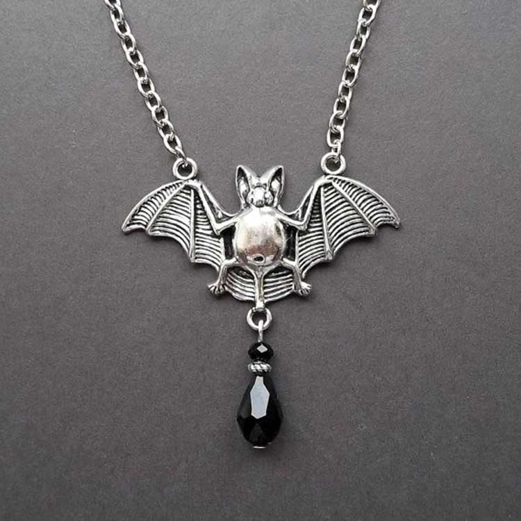 Minimalist Geometric Bat Pendant Necklace for Women Alloy Chain with Rhinestone Accents