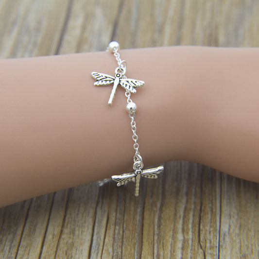 Pulsera de aleación minimalista con diseño de libélula para mujer, joyería de moda, accesorio de mano de tendencia