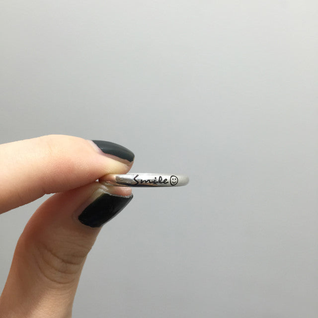 Anello a fascia aperta in argento sterling 925 con sorriso, vintage, retrò, gioiello geometrico con viso per donna