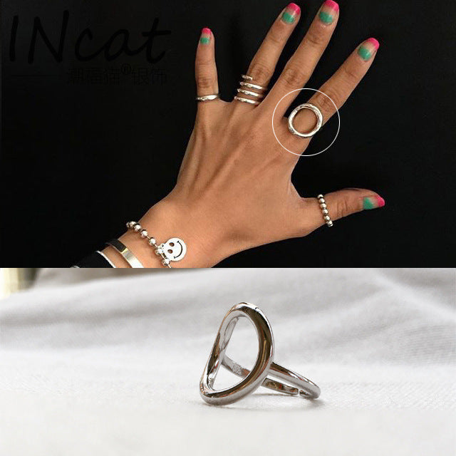 Anillo abierto minimalista de plata de ley 925 con forma geométrica redonda pulida