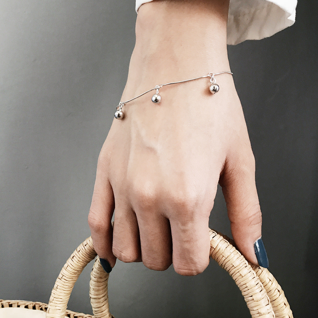 Bracciale a catena snake con perline rotonde in argento sterling 925, minimalista ed elegante, da donna