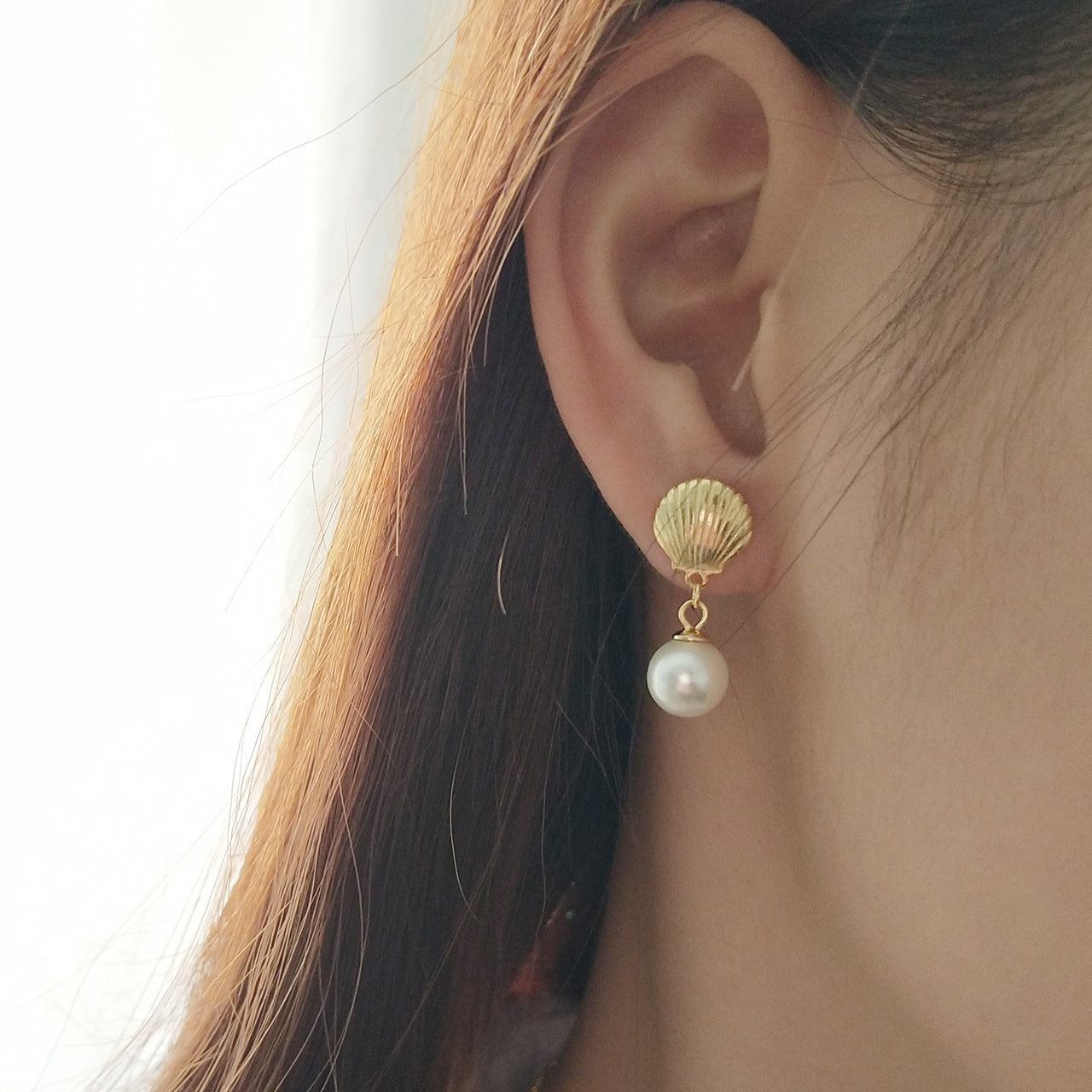 Teardrop 925 Sterling Silver Pearl Inlay Earrings with Shell Element