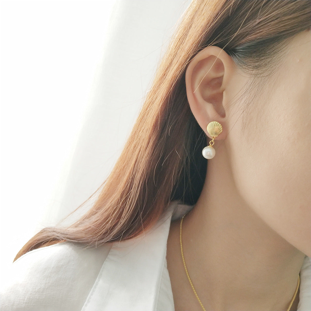 Teardrop 925 Sterling Silver Pearl Inlay Earrings with Shell Element