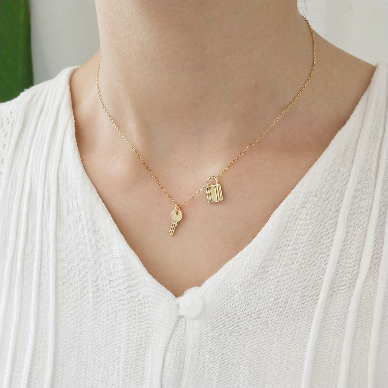 925 Sterling Silver Key Pendant Necklace