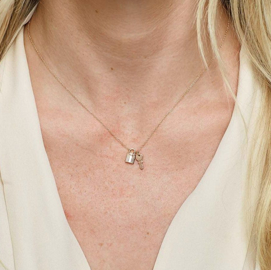 925 Sterling Silver Key Pendant Necklace