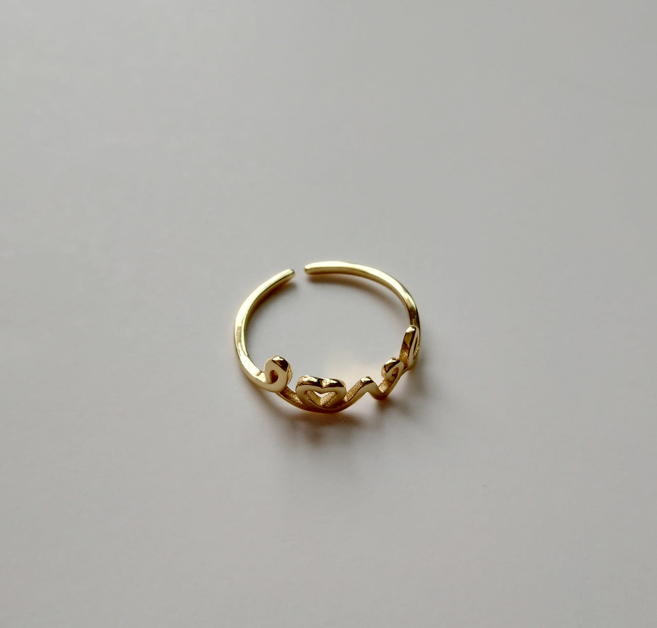 Anillo minimalista de plata de ley 925 con diseño geométrico chapado y estampado floral