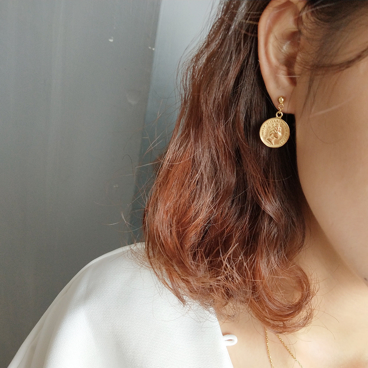 925 Sterling Silver Circle Coin Stud Earrings with Pearl Inlay