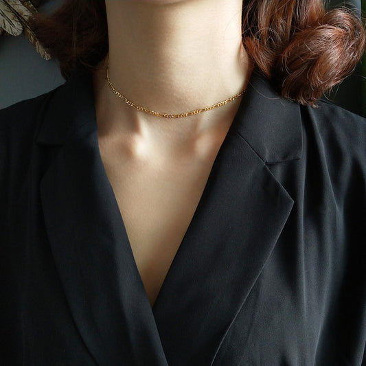 Collana minimalist in argento sterling 925 placcato oro 18K, maglie geometriche a treccia, catena irregolare