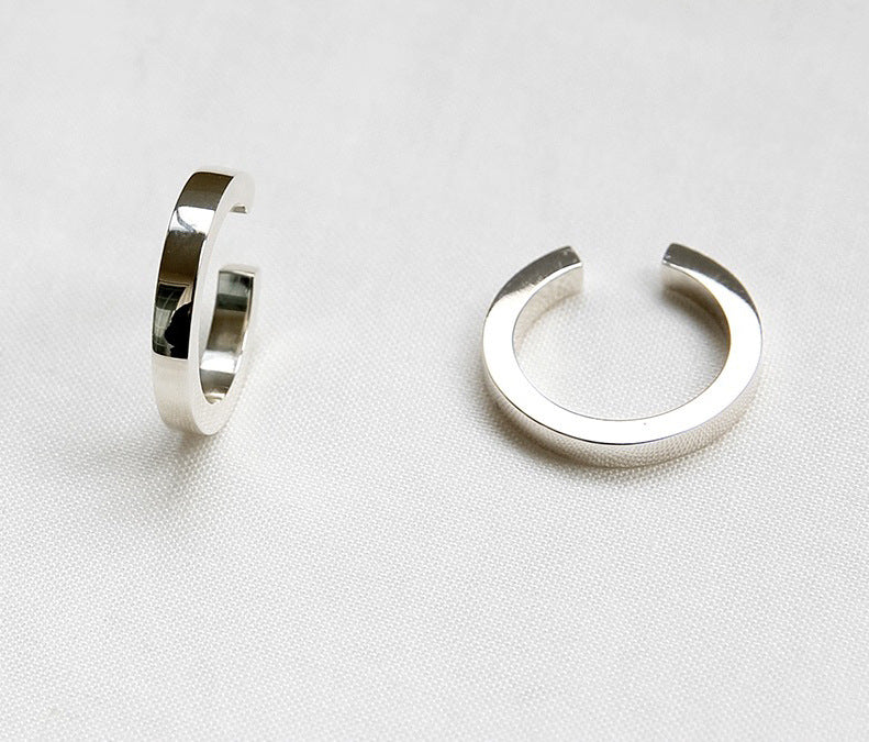 Anillo abierto de plata de ley 925 minimalista con forma geométrica pulida y alambre cuadrado macizo