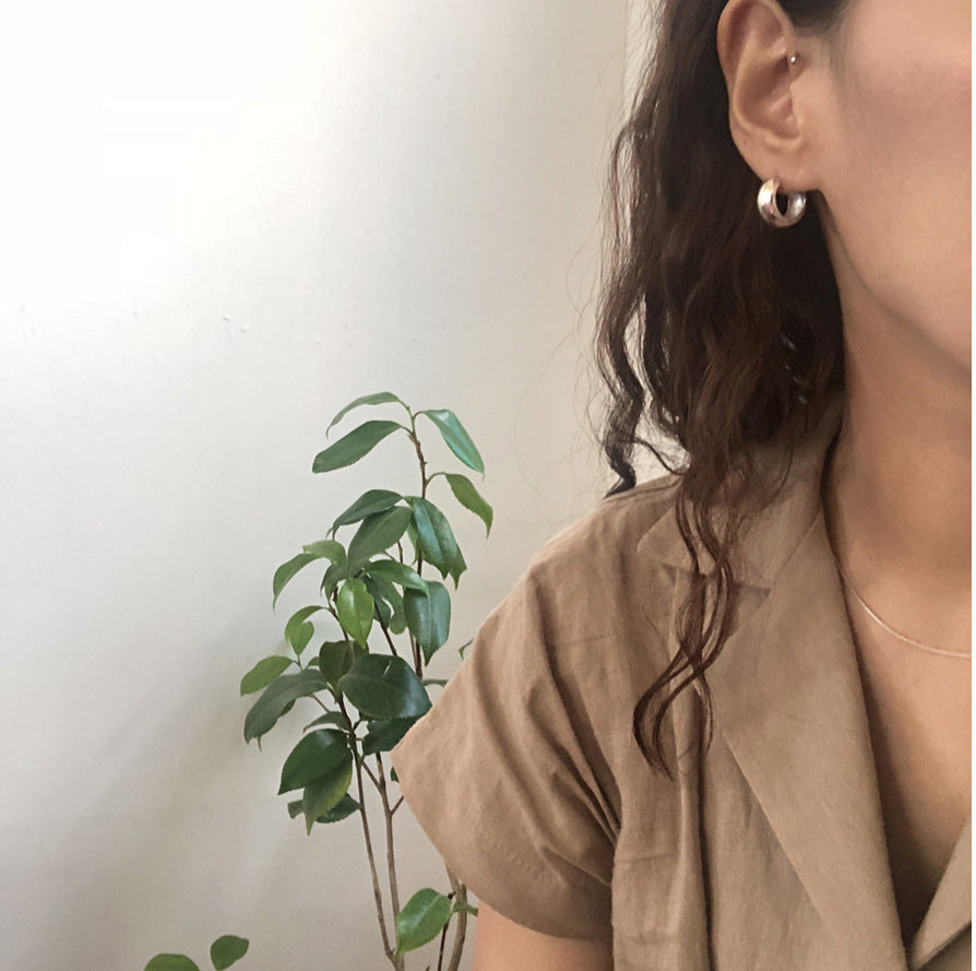 Minimalist 925 Sterling Silver Geometric Heart Wide Earrings